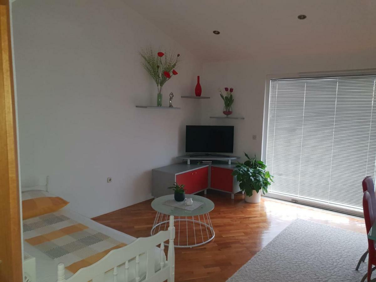 Apartment Rako M&i Podstrana