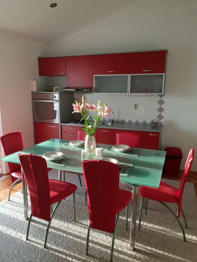 Apartment Rako M&i Podstrana